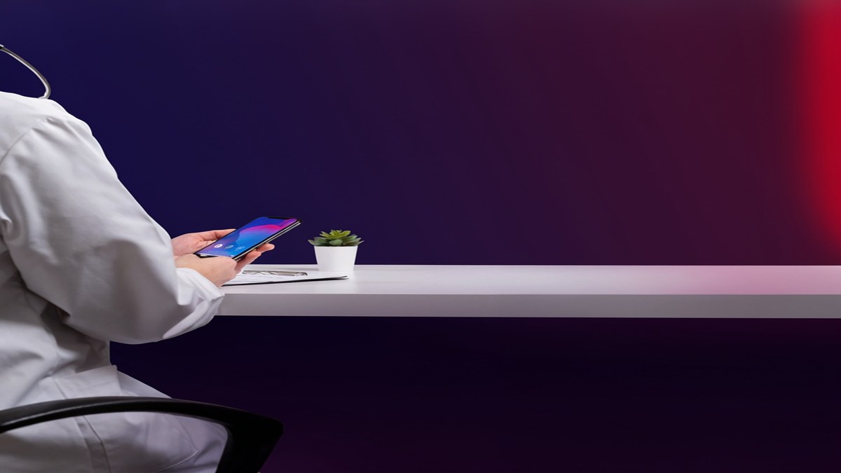 Mobile app for provider biometric verification in a clinical setting